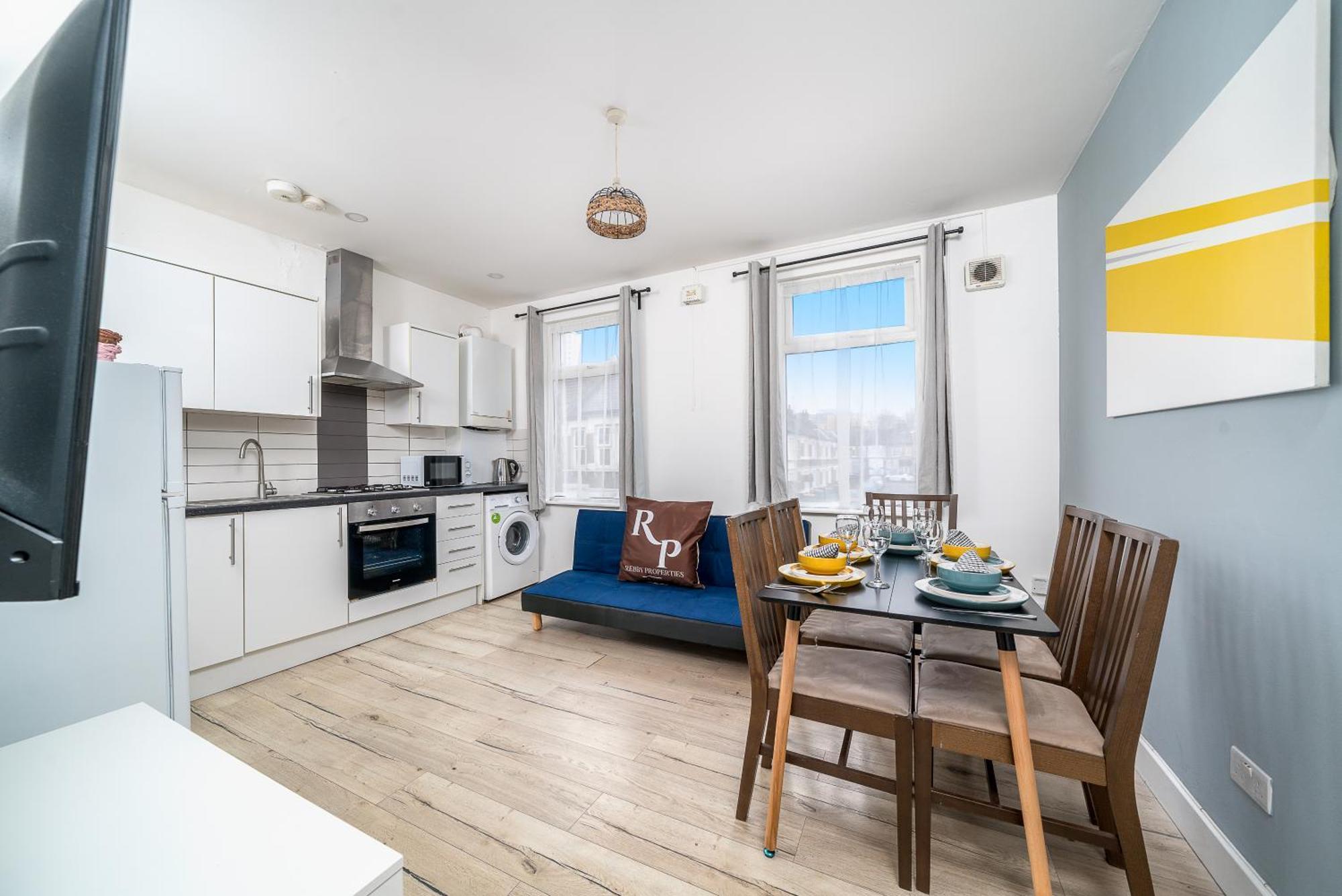 Modern 2 Bed East London Home By Rebby Properties Sleeps 5 Near Canning Town Station Экстерьер фото