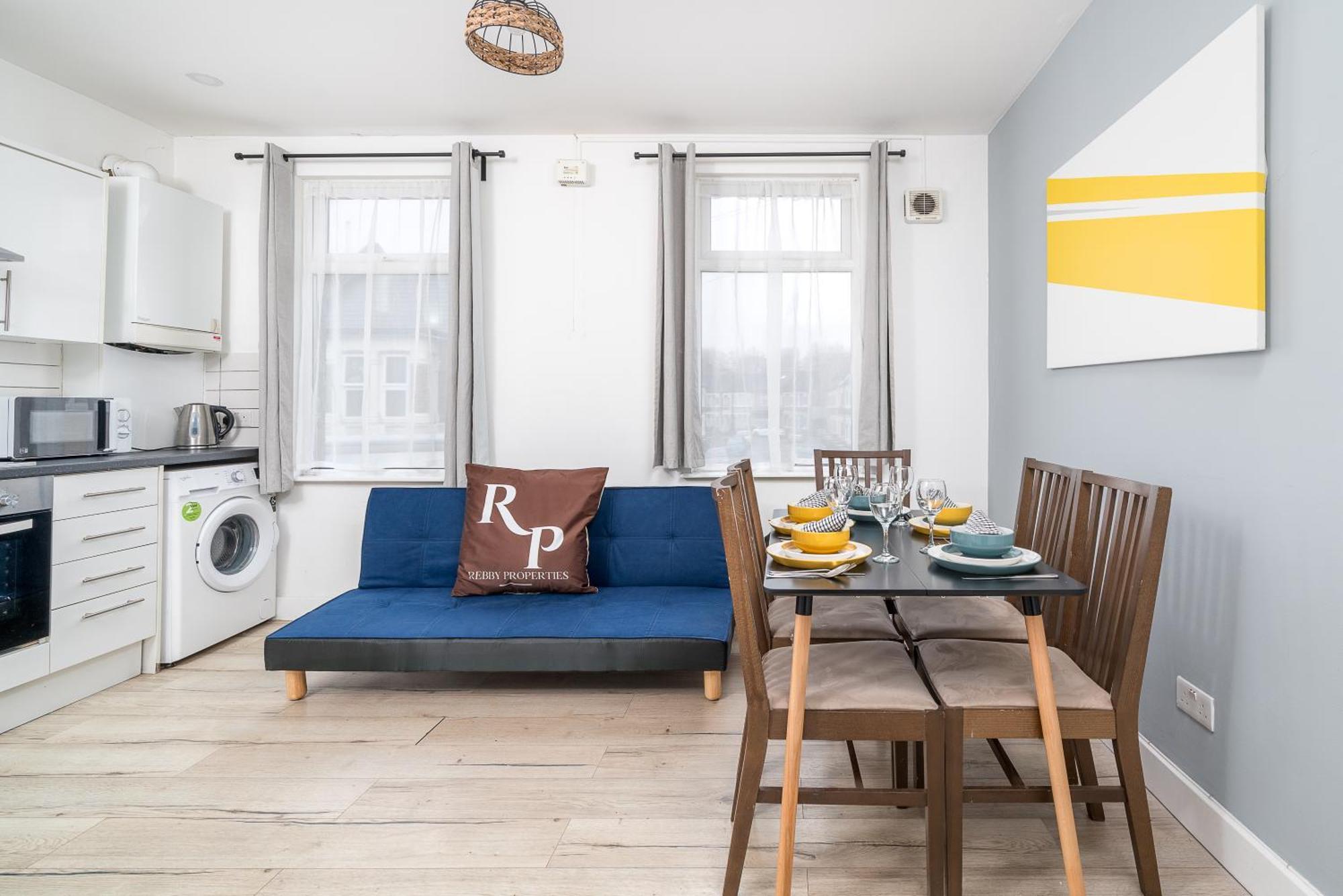 Modern 2 Bed East London Home By Rebby Properties Sleeps 5 Near Canning Town Station Экстерьер фото